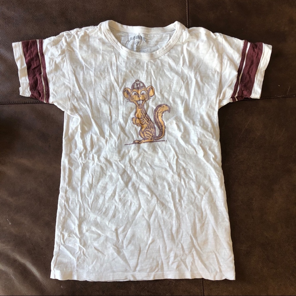 UMN Minnesota Gophers Shirt with Vintage Mascot